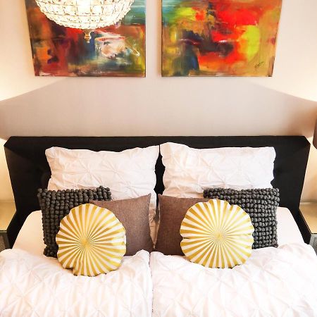 Comfort And Style In City Center With Ensuite Bathroom On Schaafenstrasse Cologne Exterior photo